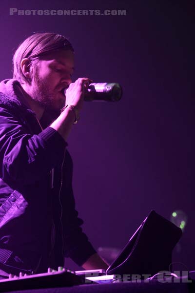 BLANCK MASS - 2013-02-27 - PARIS - Zenith - 